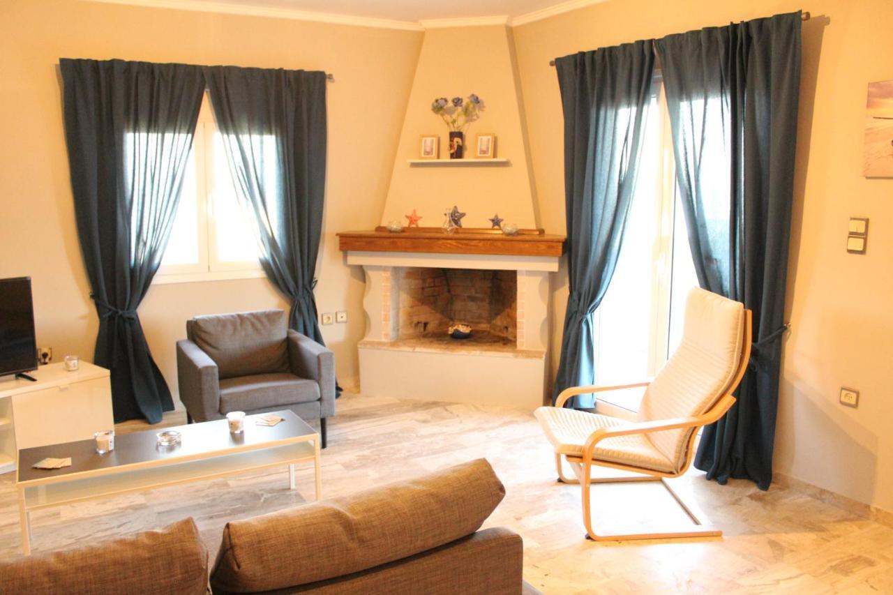 The House Of Travelers Villa Artemida  Exterior photo