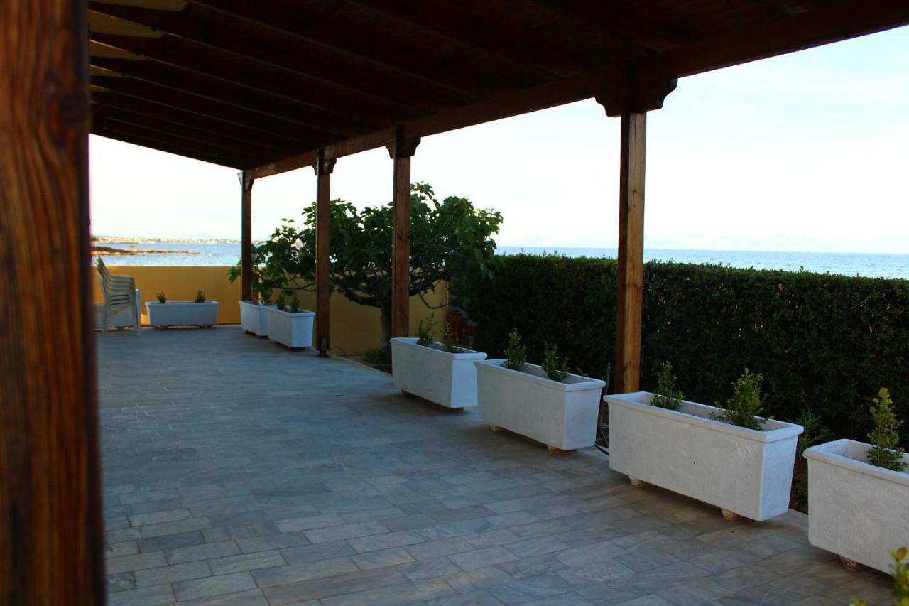 The House Of Travelers Villa Artemida  Exterior photo